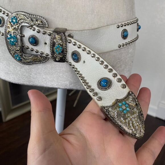 Cache Early 2000's White Leather Turquoise Blue Studded Western Belt M - Picture 5 of 7